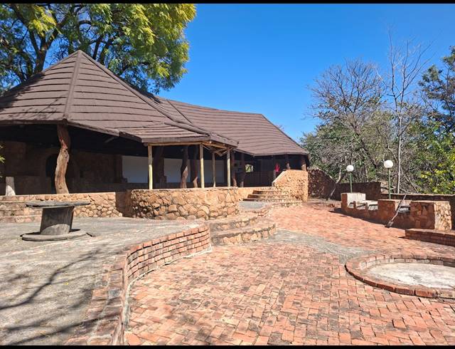 2 BEDROOM HOUSE FOR SALE IN GROOTFONTEIN